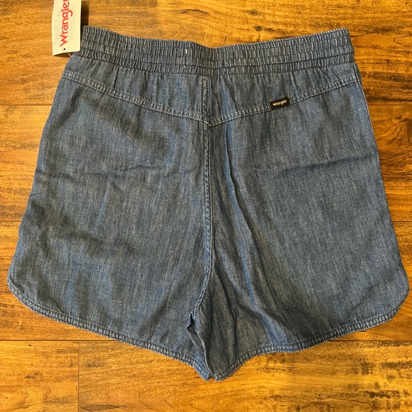 WRANGLER LIGHTWEIGHT SHORTY DENIM SHORTS SMALL NWT - Picture 2 of 3